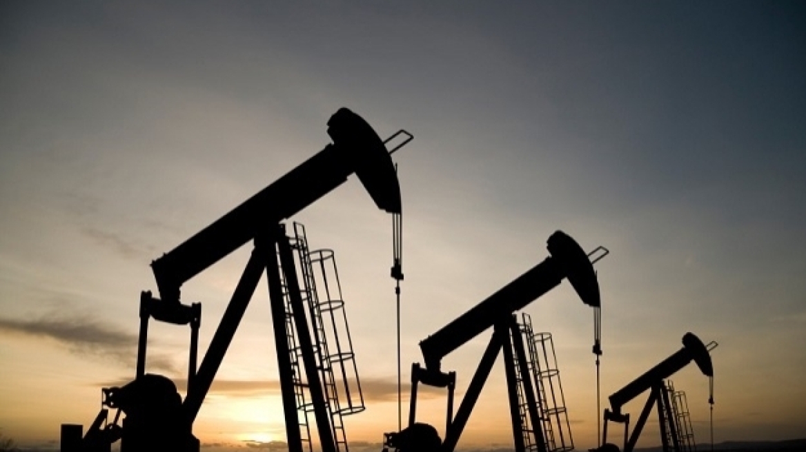 Ρωσία: Αποκλείει τη μείωση της παραγωγής πετρελαίου σε συντονισμό με τον ΟΠΕΚ